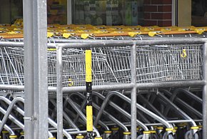 Czy 1 listopada zrobisz zakupy? Ten weekend zaskoczy wielu klientów-104330