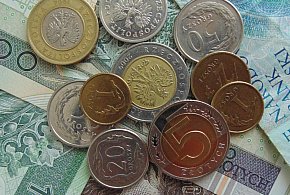 Nowe regulacje dla dorabiających. Od grudnia zmieniają się limity-105096