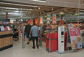 Pracownicy popularnej sieci mają dość. W południe zatrzymają pracę-105668