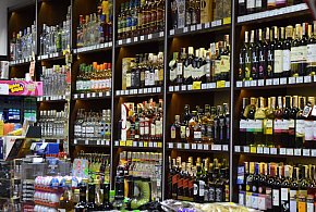 To codzienność wielu Polaków. Nowe dane o alkoholu niepokoją-106611