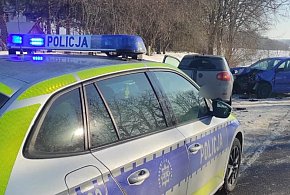 Wypadek na starej siódemce: trzy osoby w szpitalu-106618