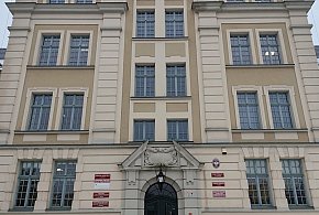 Ostróda: W Starostwie Powiatowym zapłacisz przez terminal - kasa będzie zamknięta