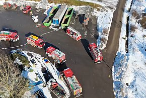 Ćwiczenia strażaków w zakładzie w Rudnie. Symulowano sabotaż, pożar i ewakuację