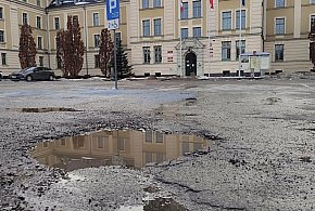 Ostróda: 2 marca rusza remont parkingu przed starostwem powiatowym
