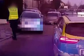 Ostróda: Policyjny pościg. Kierowca z sądowym zakazem, pasażer też ukarany