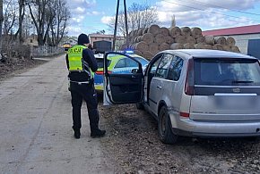 Szyldak: Policyjny pościg za 22-latką. W aucie poszukiwany mężczyzna