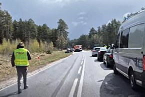 Tragiczny wypadek na DK 58 między Piszem a Rucianem-Nidą. Nie żyje 2 kierowców