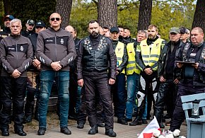 Oddali hołd poległym żołnierzom - P. Ciesielskiemu i B. Gibasowi