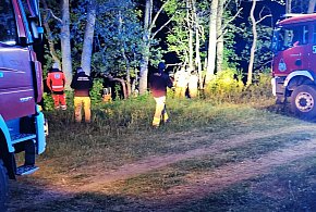 Pasym: Tragiczny finał nocnego wędkowania na jeziorze Kalwa. Nie żyje 51-latek