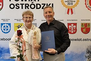 Ostróda: Anna Lewandowska wyróżniona przez Starostę za promocję tradycji