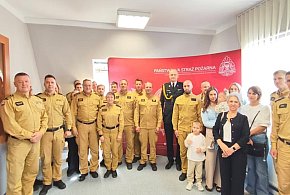 Adrian Krawczyk strażakiem w PSP w Ostródzie, Katarzyna WIśniewska naczelnikiem