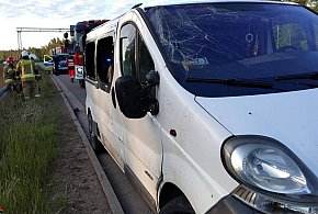 Bus przewrócił się na S7 koło Miłomłyna