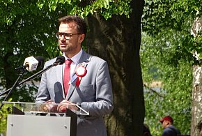 Ostróda: Burmistrz Rafał Dąbrowski z wotum zaufania i absolutorium