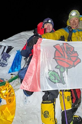 Nauczycielka ekonomika zdobyła Manaslu w Himalajach-12742