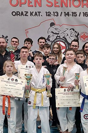 Karatecy z Ostródy z medalami Mistrzostw Polski-12770