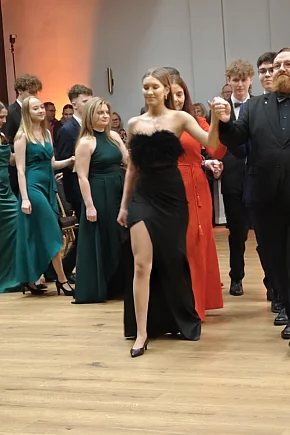 Polonezy uczniów LO. im. Bażyńskiego w Ostródzie-12867