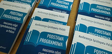 Episkopat zaprezentował nową podstawę programową nauczania religii w szkole-105501