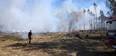 Ruciane-Nida: Duży pożar lasu. W akcji samoloty i śmigłowiec