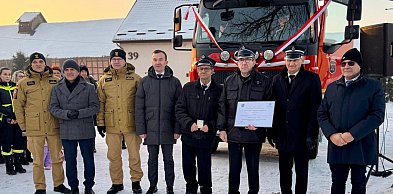 Nowy samochód ratowniczo-gaśniczy dla OSP Laseczno