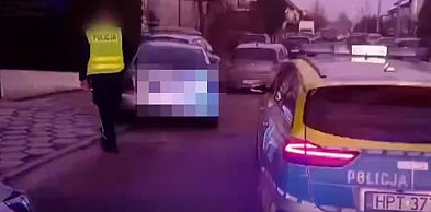 Ostróda: Policyjny pościg. Kierowca z sądowym zakazem, pasażer też ukarany