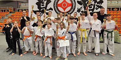 Świetny start i 14 medali młodych karateków z Ostródy w Pucharze Północy!