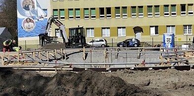Ostróda: Postępują prace przy budowie długo wyczekiwanego skateparku