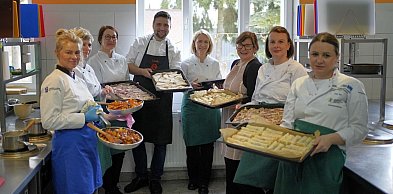 Ostróda: Bałkańskie smaki w szkolnej kuchni. Wyjątkowe warsztaty w Rolniku