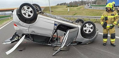 Dachowanie na trasie S7 w rejonie węzła Rychnowo