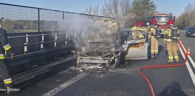 Stare Jabłonki: Poranny pożar Forda na krajowej 16-stce pod Ostródą
