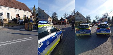 Pieszewo: Peugeot uderzył w dom! Kierowca w szpitalu!