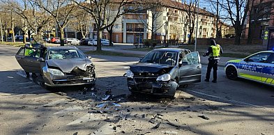 Ostróda: Zderzenie na skrzyżowaniu Chrobrego i Zawiszy Czarnego.