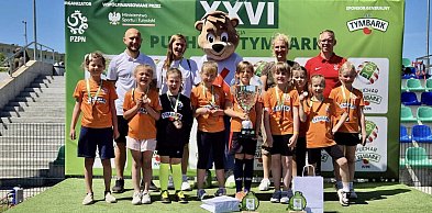 Małe mistrzynie, wielki triumf! Najmłodsze piłkarki z Ostródy zdobyły województwo