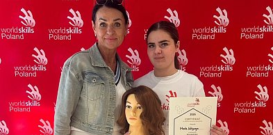 Fryzjerski talent z Ostródy zachwycił jury. Marta Wityczyn awansem do finału!