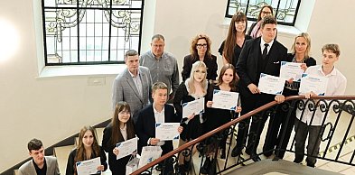 Warmia i Mazury: Kasa dla Asa dla najzdolniejszych uczniów, także z Ostródy