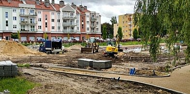 Ostróda: Postępują prace przy budowie strefy rekreacyjnej przy Drwęcy
