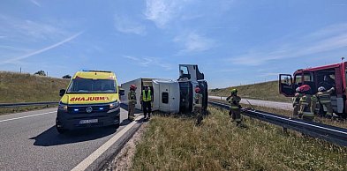 Sople. Ciężarówka z naczepą przewróciła się na S7! Utrudnienia w stronę Gdańska