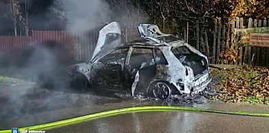 Spłonął samochód osobowy w Wińcu w gm. Miłomłyn [FOTO]-104168