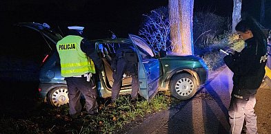 Miał ponad 3,7 promila i jechał bez prawa jazdy. Zatrzymali go policjanci-104567