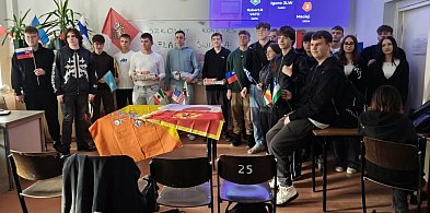 Ostróda: Igor, Robert i Maciej zwycięzcami konkursu z wiedzy o flagach świata-105714