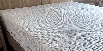 Materace 160x200 – jak wybrać idealny model do komfortowej i zdrowej sypialni?-105942