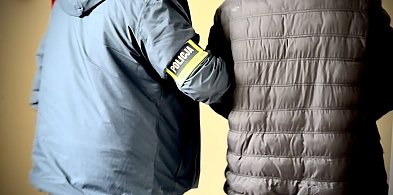 Ostróda: Zatrzymani podejrzani o włamanie do budynku plebanii