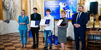 Sukces uczniów Ekonomika w ogólnopolskim konkursie „Obiektyw Obywatelski”.