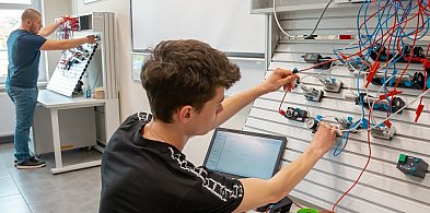 Zawód przyszłości w Ostródzie. Mechatronik to kierunek dla ambitnych