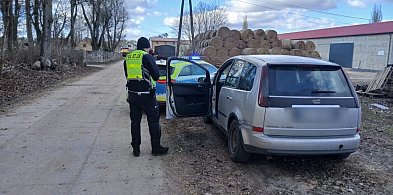 Szyldak: Policyjny pościg za 22-latką. W aucie poszukiwany mężczyzna