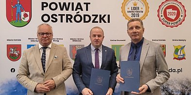 Powiat Ostródzki wsparł pogorzelców z Mostkowa