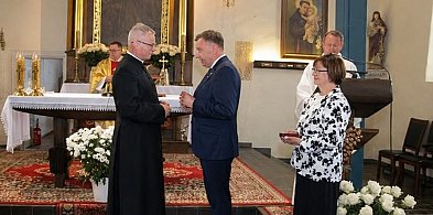 Ks. Proboszcz Andrzej Zdziarski z Florczaków w gm. Łukta odznaczony przez Prezyden