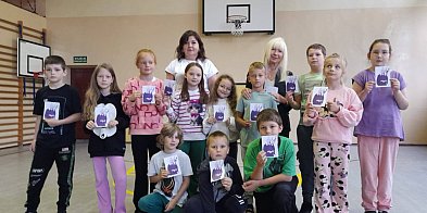 Sędzia Anna Maria Wesołowska odwiedziła uczniów w Szkole w Szymonowie-103007