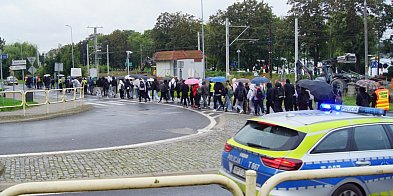 Uczniowie z powiatu ostródzkiego na pielgrzymce do Sanktuarium w Lubajnach-103037