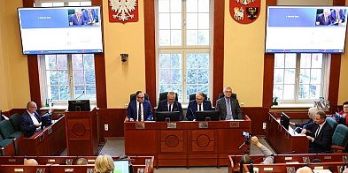 Po październikowej sesji sejmiku województwa-104210