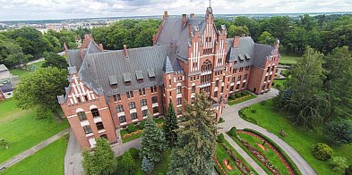 Pochowane na przyklasztornym cmentarzu w Braniewie zako-104357